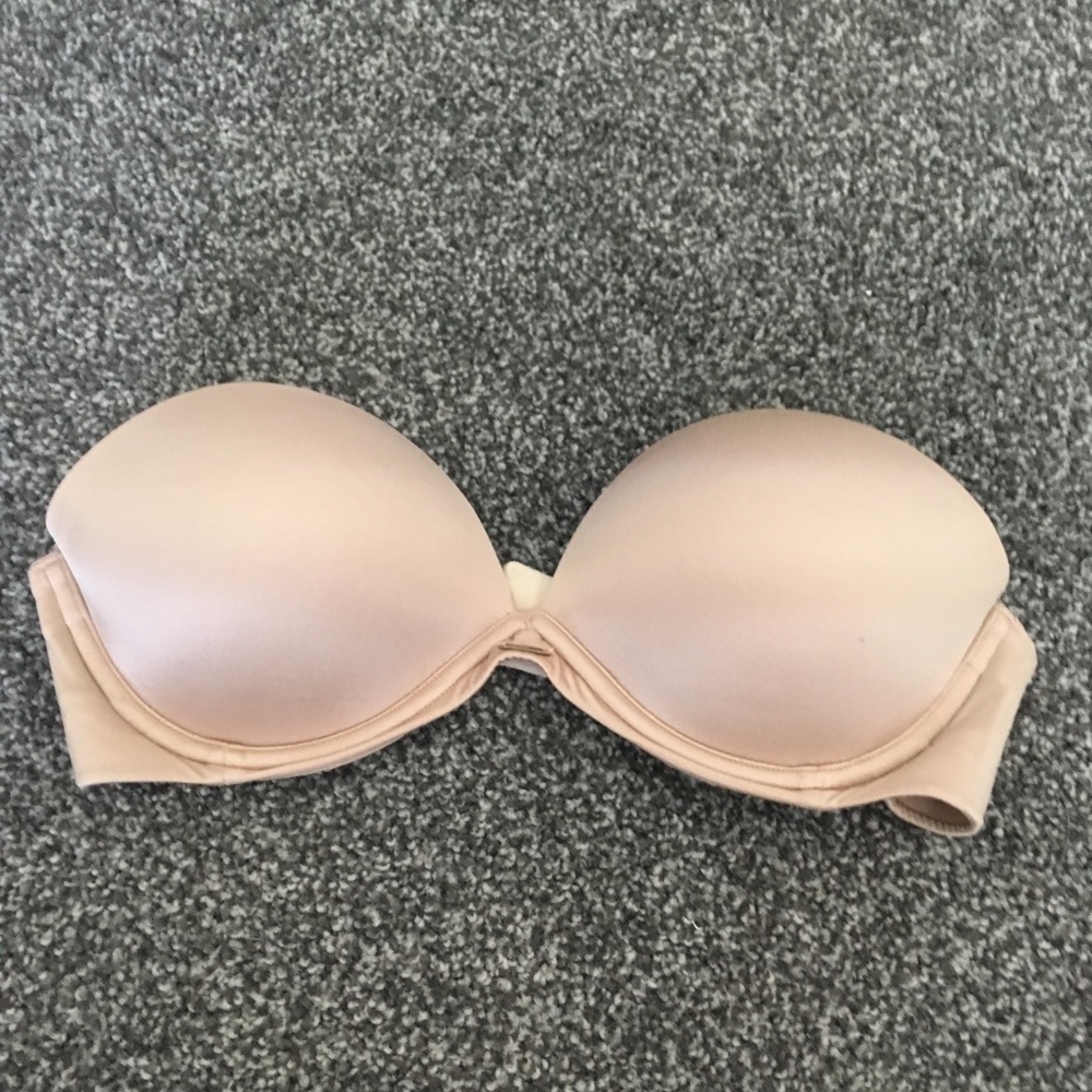 Victoria’s Secret Multi-way strapless bra 32C